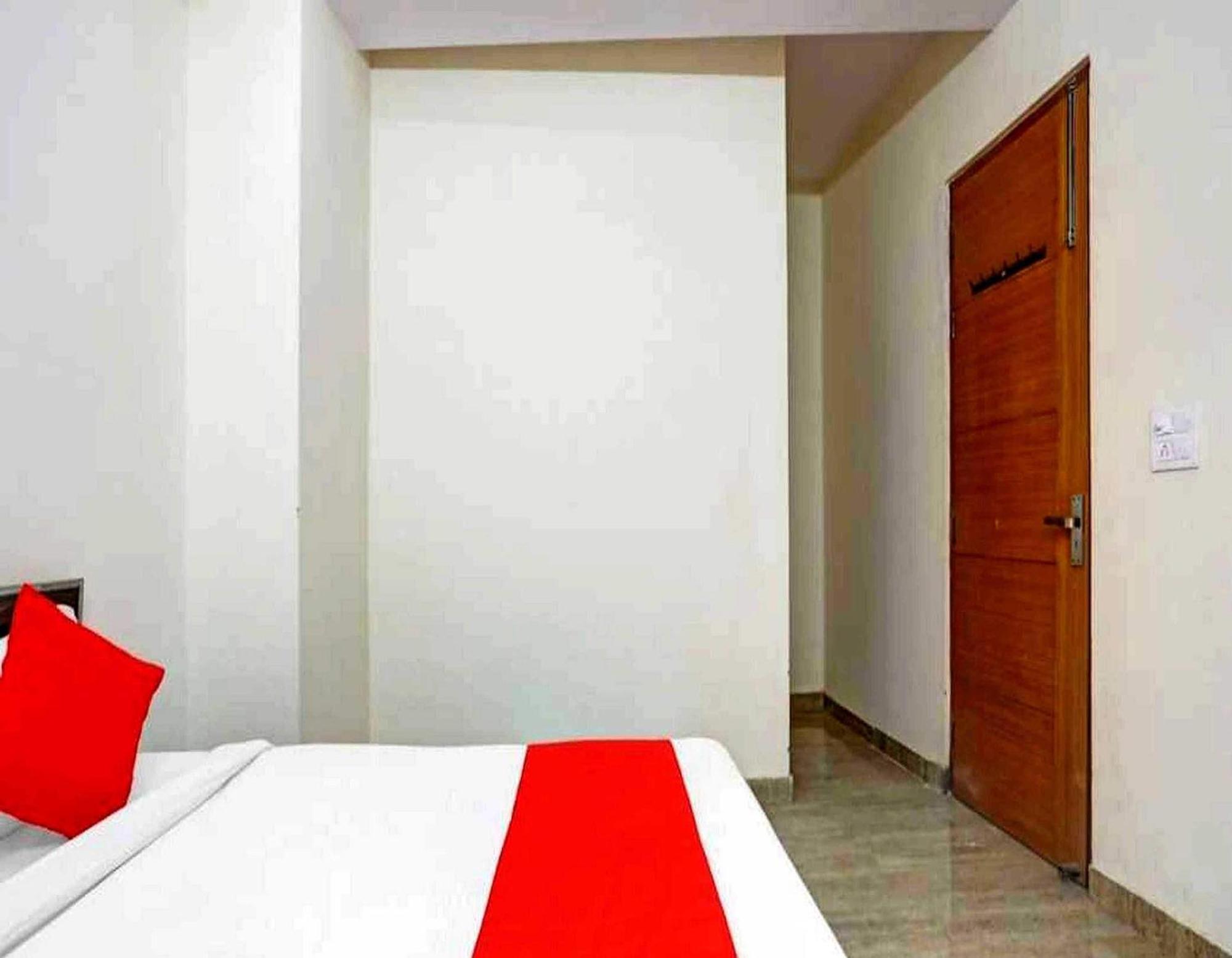 Hotel Sky Bird Bhauli Extérieur photo