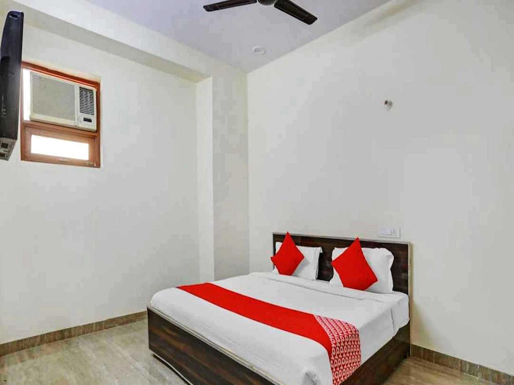 Hotel Sky Bird Bhauli Extérieur photo