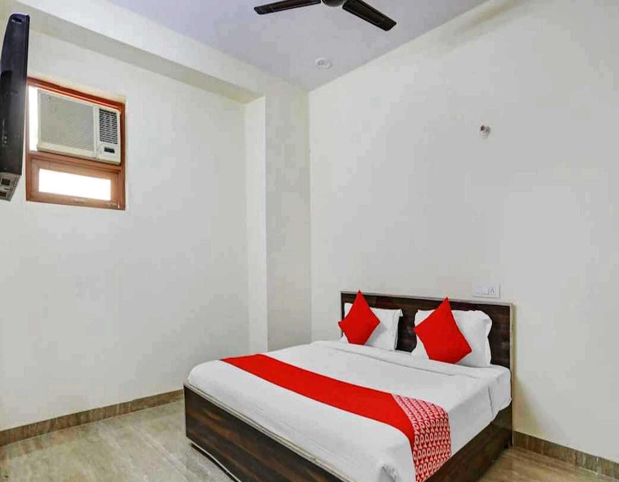 Hotel Sky Bird Bhauli Extérieur photo