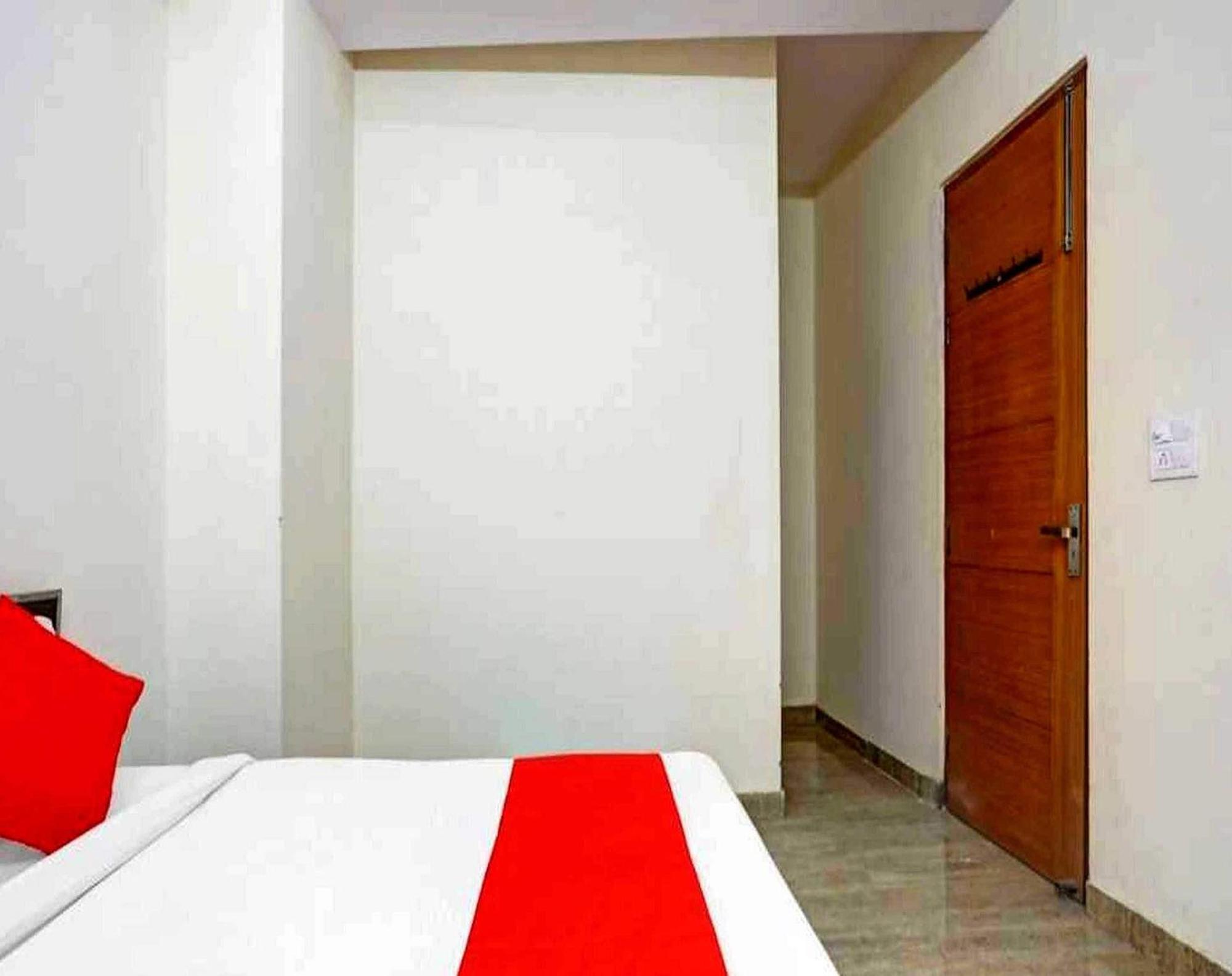 Hotel Sky Bird Bhauli Extérieur photo