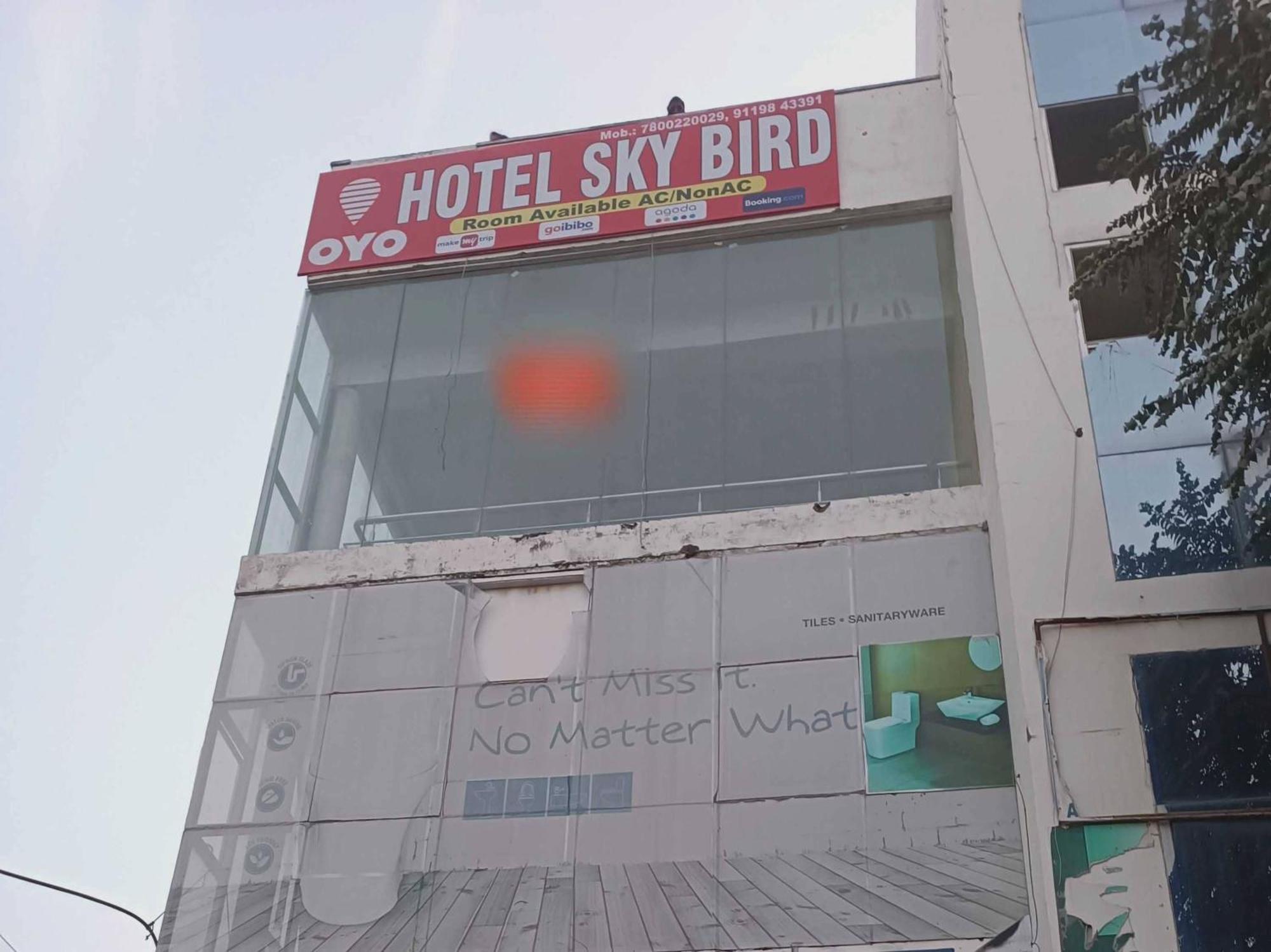 Hotel Sky Bird Bhauli Extérieur photo
