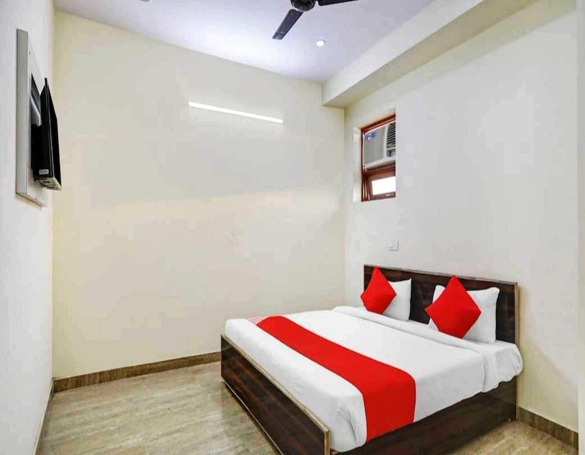 Hotel Sky Bird Bhauli Extérieur photo